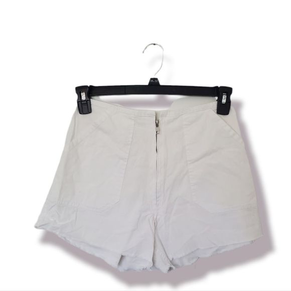 Jen’s Pirate Booty Pinecrest Short in Whitewash Size Small - Picture 3 of 5